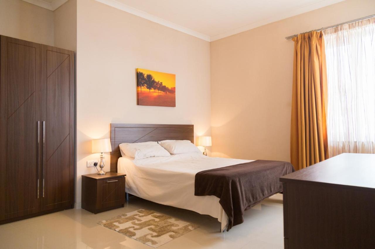 Riviera Holiday Apartments - Seafront - Wifi 마르사스칼라 외부 사진