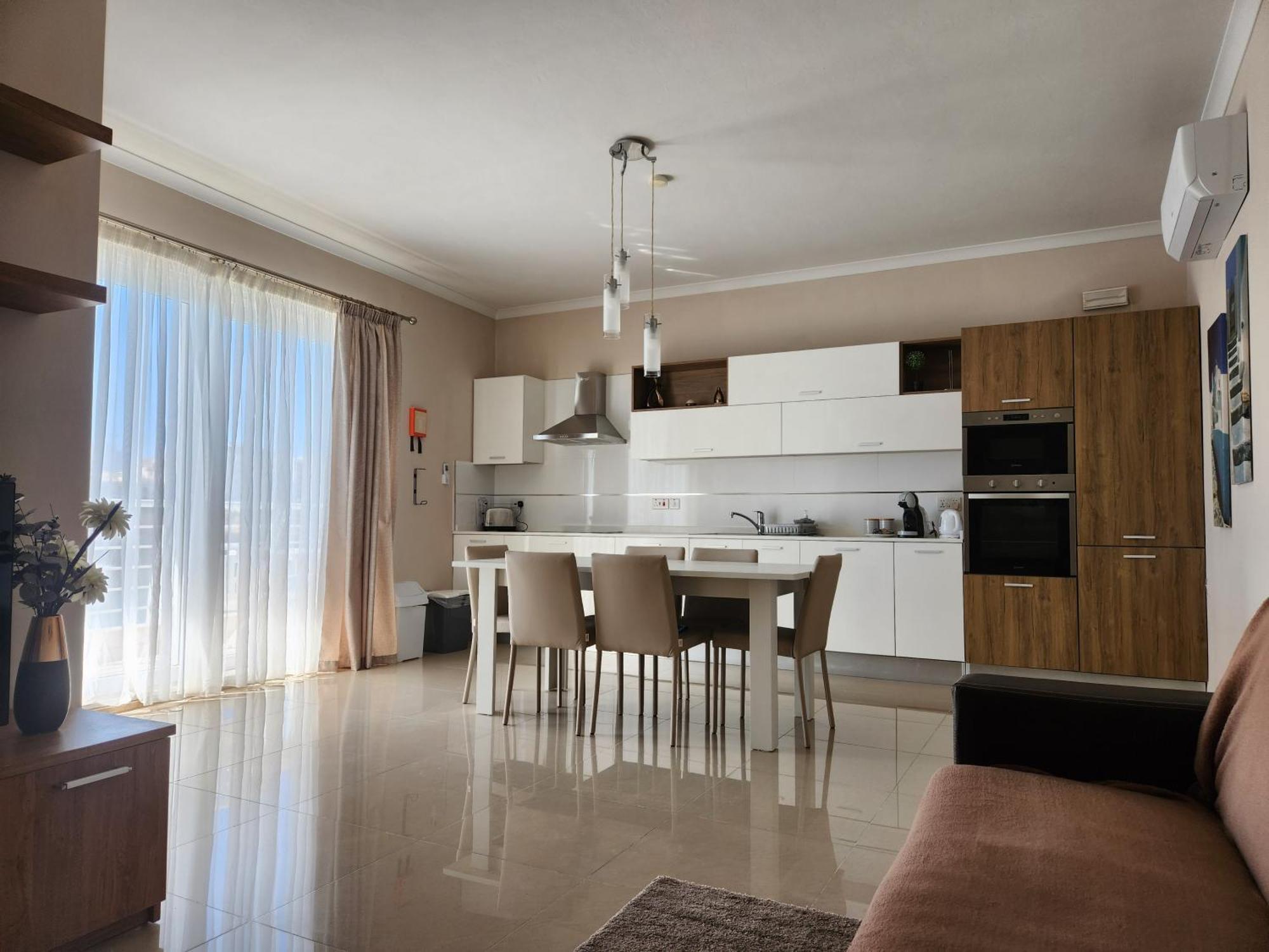 Riviera Holiday Apartments - Seafront - Wifi 마르사스칼라 외부 사진