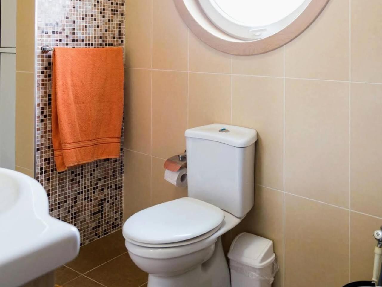 Riviera Holiday Apartments - Seafront - Wifi 마르사스칼라 객실 사진